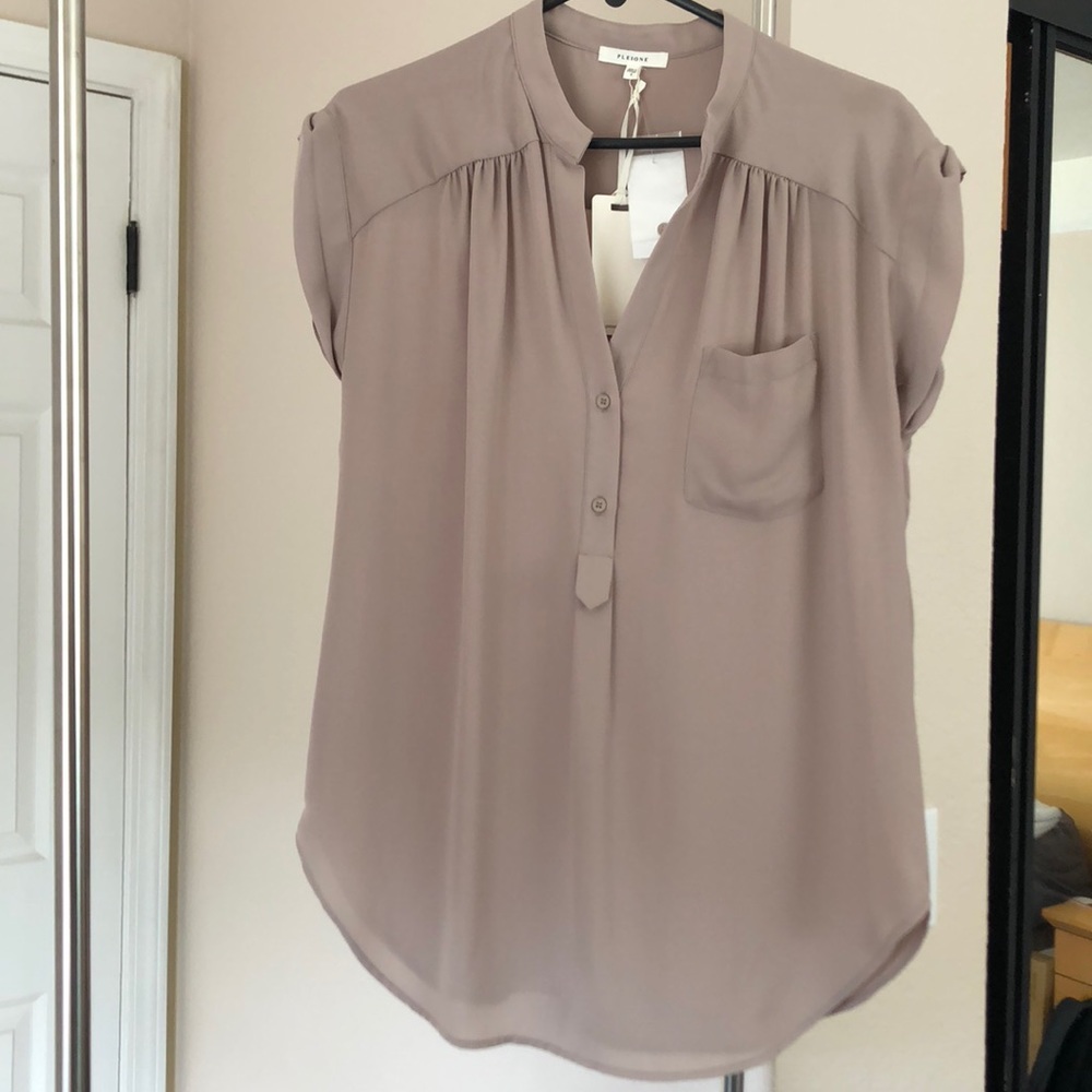 🚫SOLD🚫NWT Nordstrom Rack blouse, size S
